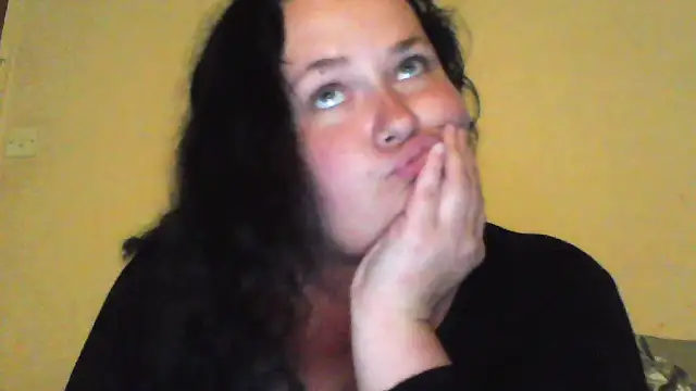 CurvyScarlett69 online show from June 1, 9:16 pm