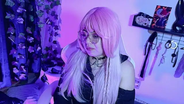 Meow cat4 online show from June 10, 7:01 pm