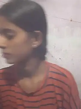 Saloni-Tyagi online show from June 28, 3:40 pm