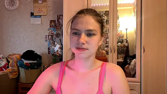 Codi Rostersy online show from June 16, 2:01 am