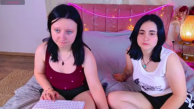 RuthHalll online show from June 21, 10:41 am