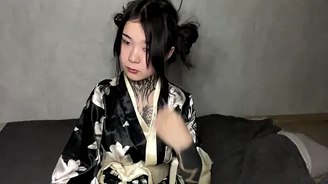 staryrose online show from June 26, 4:08 pm