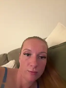 Sofiaswrldxo online show from June 11, 8:16 pm