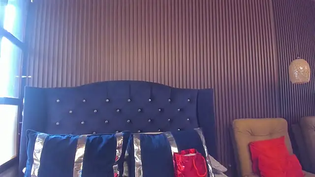 Chloe Belll online show from June 30, 6:29 pm