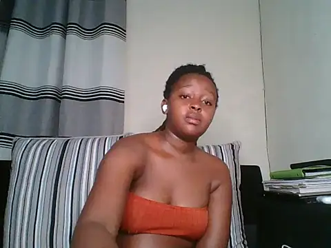 Ellah simone online show from August 1, 1:40 am
