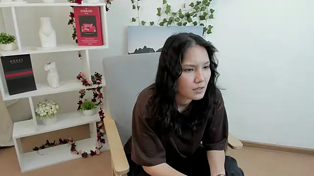 BethanieBoyas online show from June 14, 8:04 am