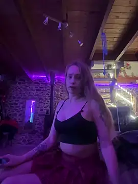 sandyxx75 online show from June 11, 10:50 pm