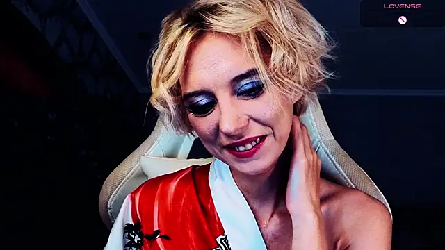 Blondice ann online show from August 8, 12:29 am