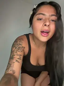 canelareina online show from July 25, 9:11 pm