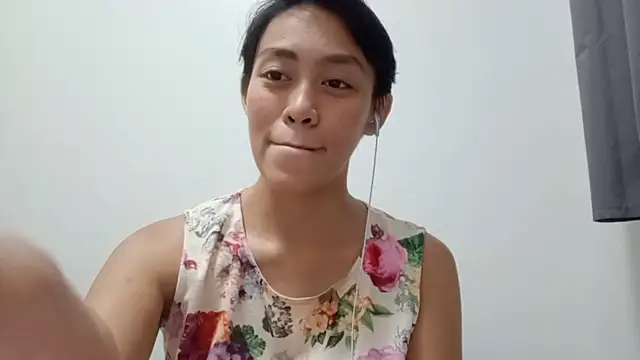 PhuongTurpin online show from June 21, 6:01 pm