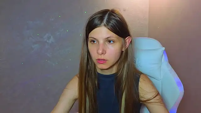 Audreybellamy online show from June 19, 1:47 pm