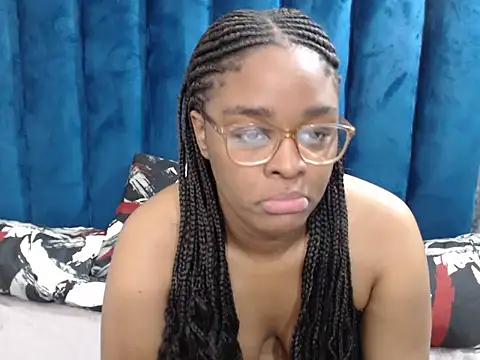 HotLipsLee online show from June 11, 4:48 pm