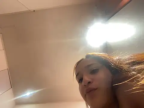leah shainee online show from July 5, 3:46 am