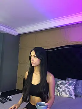 Ella Walsh online show from June 26, 1:56 pm