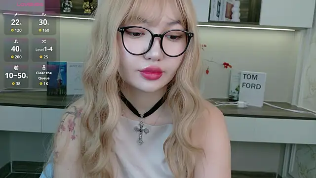 sakuraclover online show from June 28, 4:19 am
