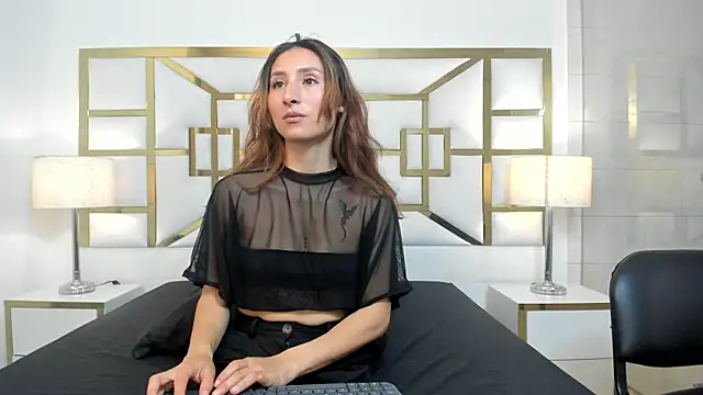 VivieneLuxe online show from July 22, 4:13 am