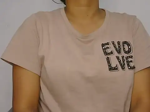 cute kajal90 online show from June 15, 1:00 pm