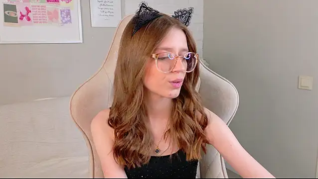 StellaMour online show from July 27, 5:21 pm