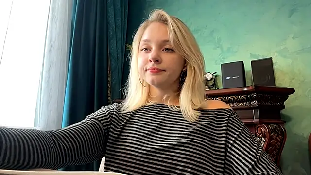 EveryoneEve online show from June 27, 7:42 am