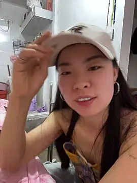 xiaojiao520 online show from July 3, 10:32 am