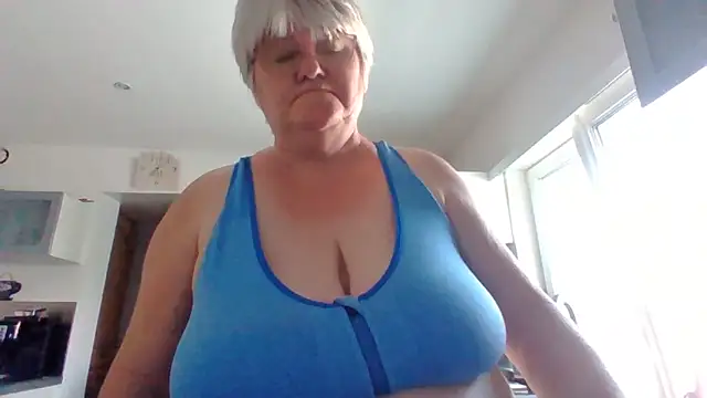 coquinesensuel online show from June 18, 12:10 pm