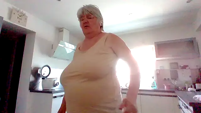 coquinesensuel online show from July 4, 8:43 am
