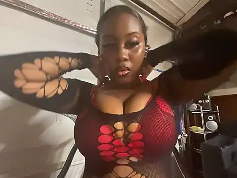 bighettobooty online show from July 21, 2:12 am