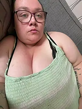 Honey HazelX online show from June 26, 7:31 am