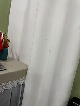 yybbmissy520 online show from June 25, 2:29 pm