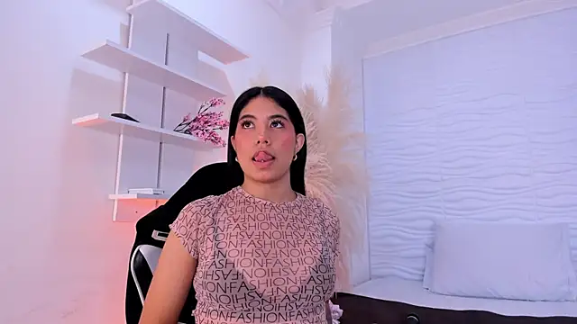 AylinLove  online show from July 25, 11:06 am