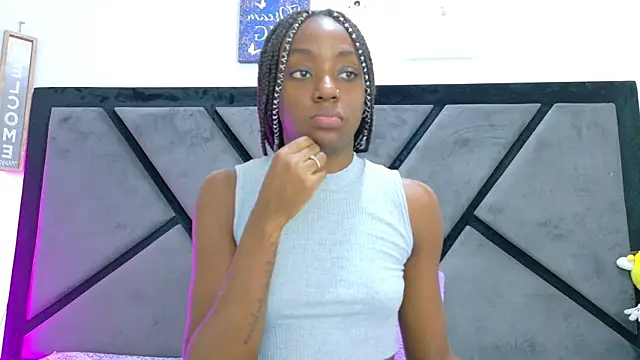 DarkDuchess online show from June 25, 11:56 am