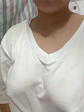 nhungbaby12 online show from July 12, 4:08 pm