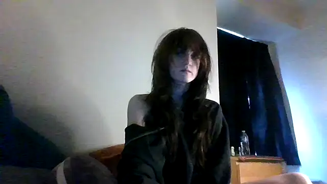 Yourlittlefoxie online show from July 2, 9:43 pm