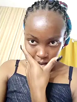 prettyzara900 online show from July 6, 1:27 pm