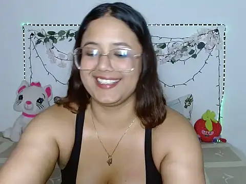 Vanessa333 online show from July 24, 2:31 am
