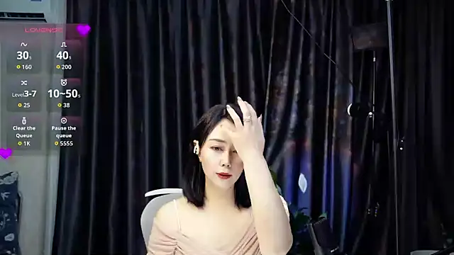 LIli-c2 online show from July 8, 2:47 am
