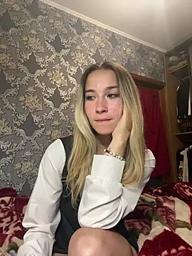Stasi lu online show from July 13, 9:59 pm