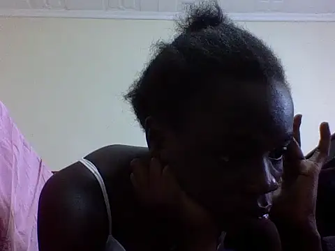 essyqueenk online show from July 14, 9:35 am