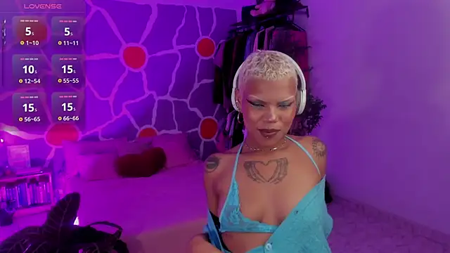 lisa silverstar online show from July 28, 8:52 pm