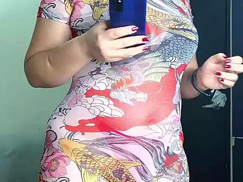 curvynaturalx online show from July 16, 4:00 pm
