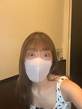 yui yui y online show from July 29, 4:45 am