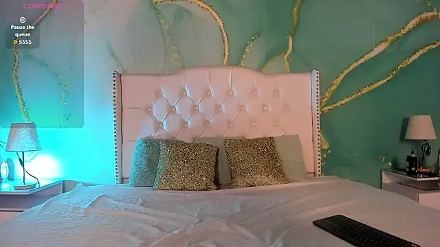 Sara Roousse online show from July 29, 11:32 am