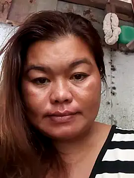 sweetpinay85 online show from August 8, 11:24 pm