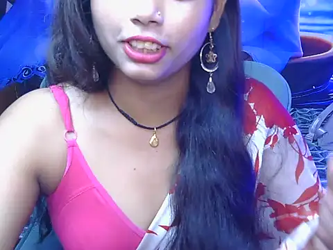 school girl0 online show from August 5, 5:30 pm