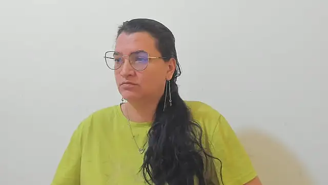 MARILYN GARCIA online show from December 20, 1:59 pm