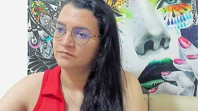 MARILYN GARCIA online show from March 18, 12:15 am