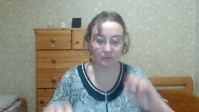 Smart Rose online show from March 2, 9:31 pm