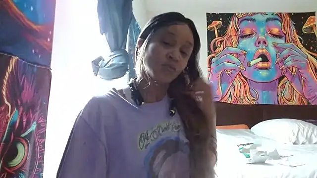 EnticingAaliyah online show from February 28, 7:02 pm