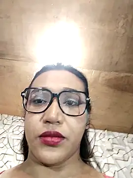 MERRYmeMARIAts online show from February 11, 5:58 pm