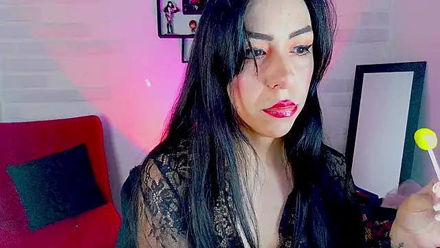 Snapshot of sky_girl1 chatting on October 15, 10:45 pm sky girl1 online show from October 15, 10:45 pm
